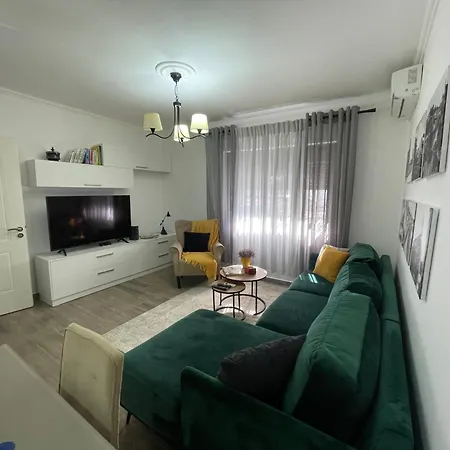 Midtown Escape Apartment