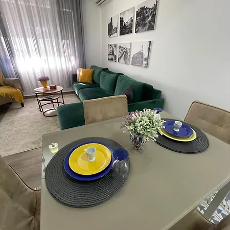 Midtown Escape Apartment *